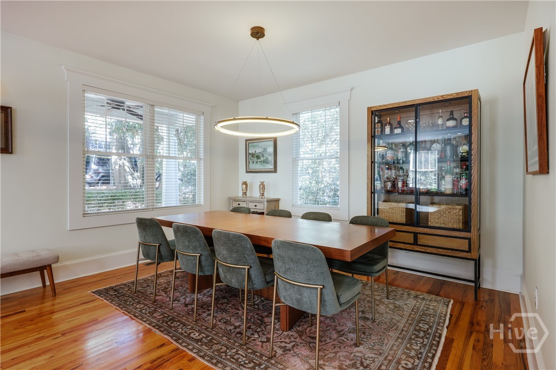 100 Crestview Circle