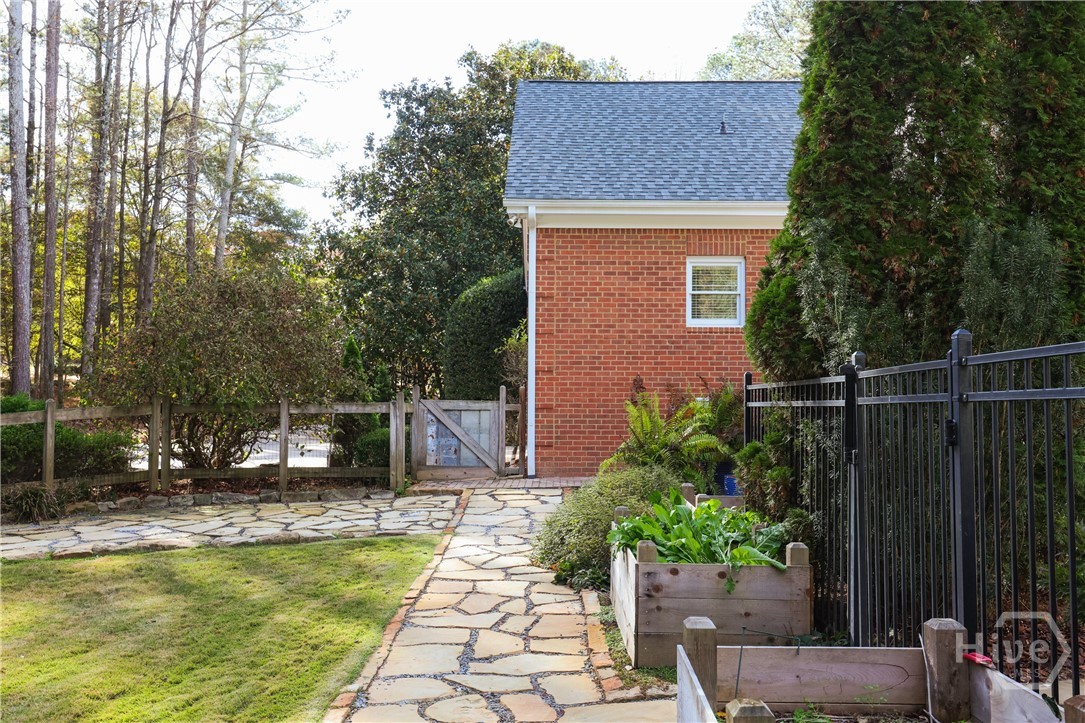 150 Walton Creek Road