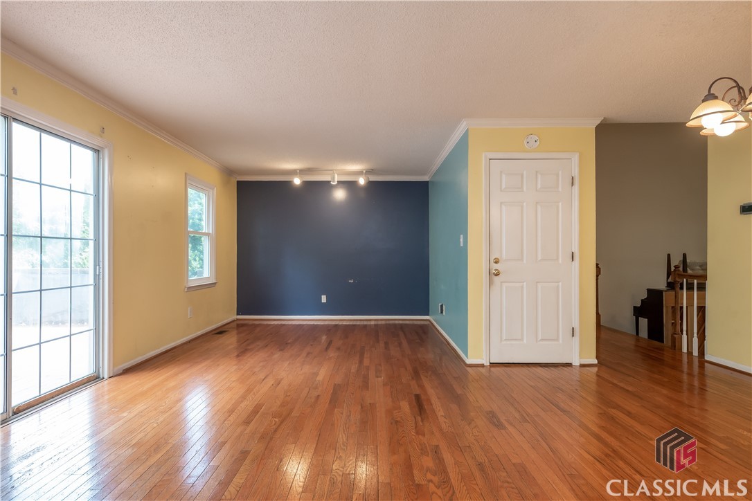 1500 Windy Creek Drive