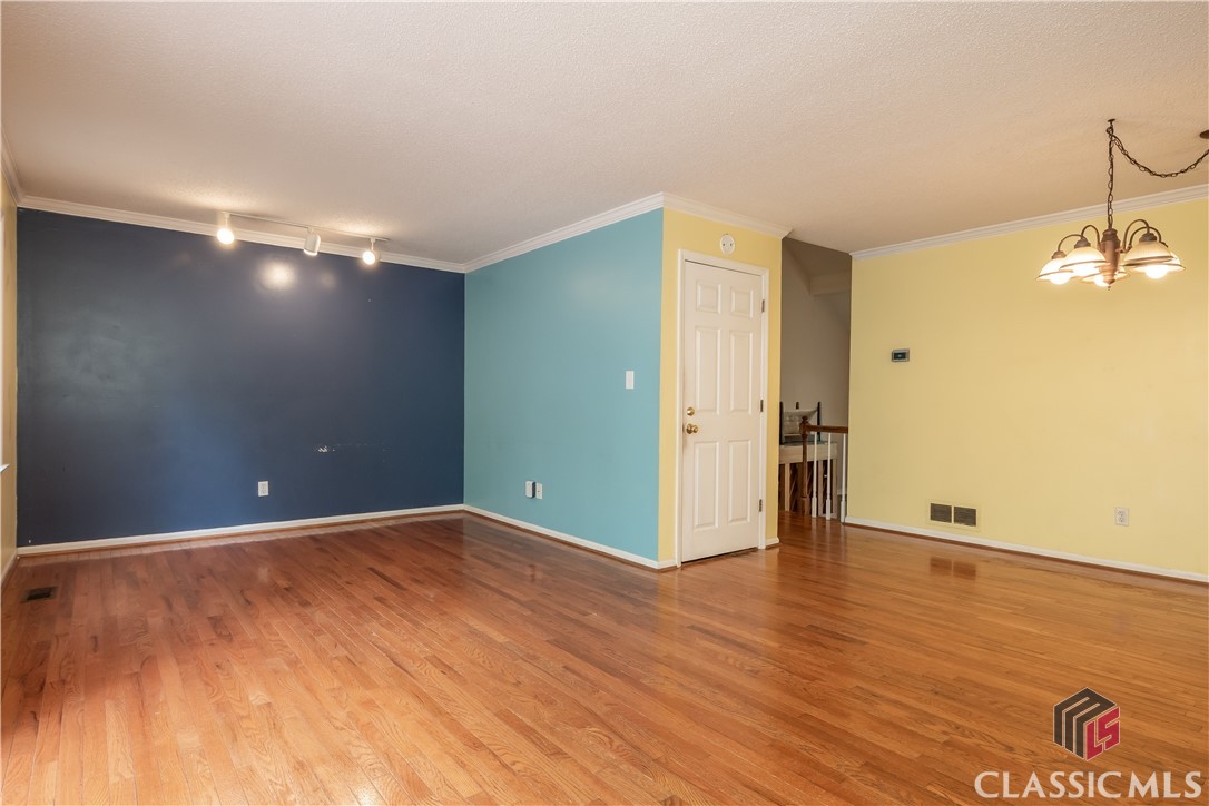 1500 Windy Creek Drive