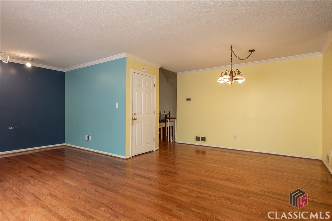 1500 Windy Creek Drive