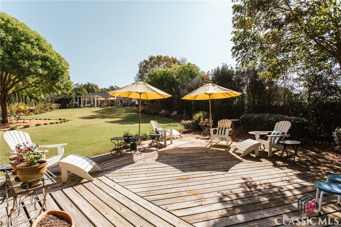 1052 Octavia Court