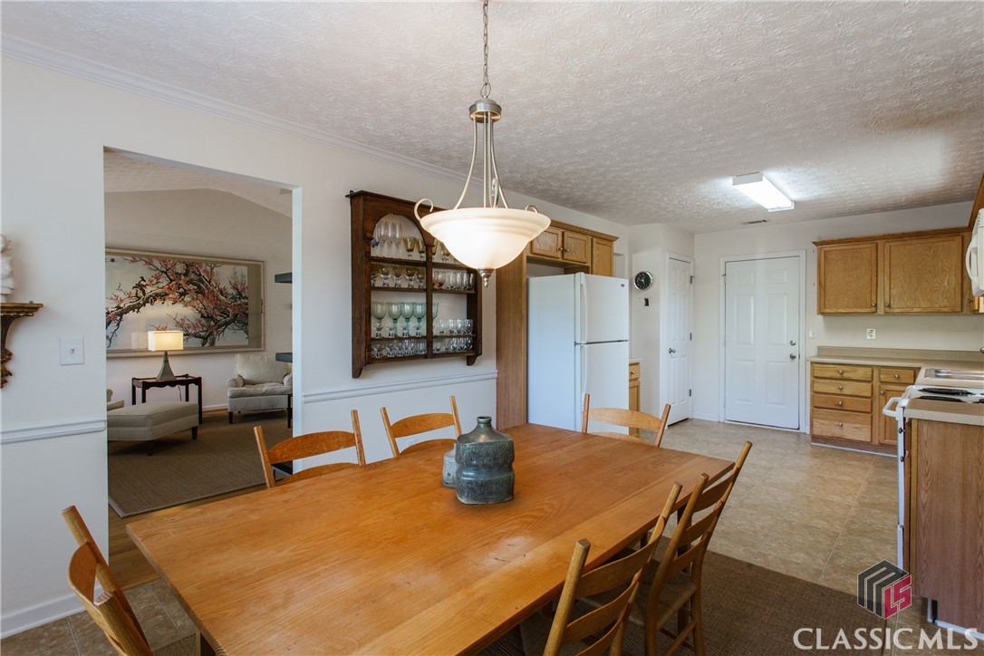 1052 Octavia Court