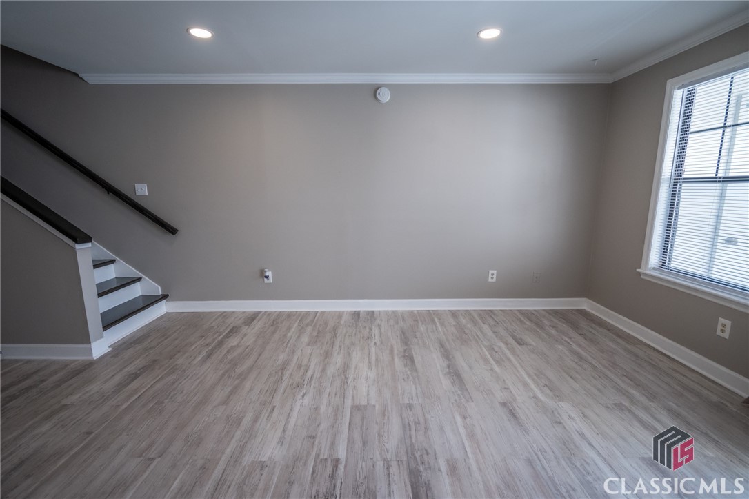 290 Appleby Drive Unit: 254