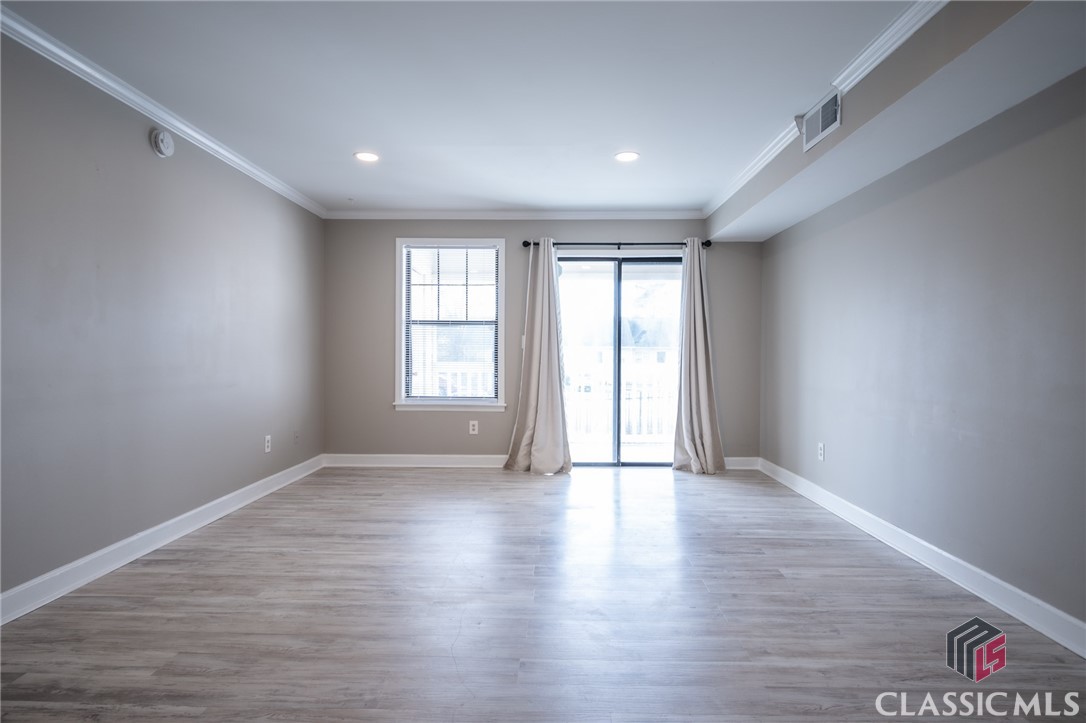 290 Appleby Drive Unit: 254