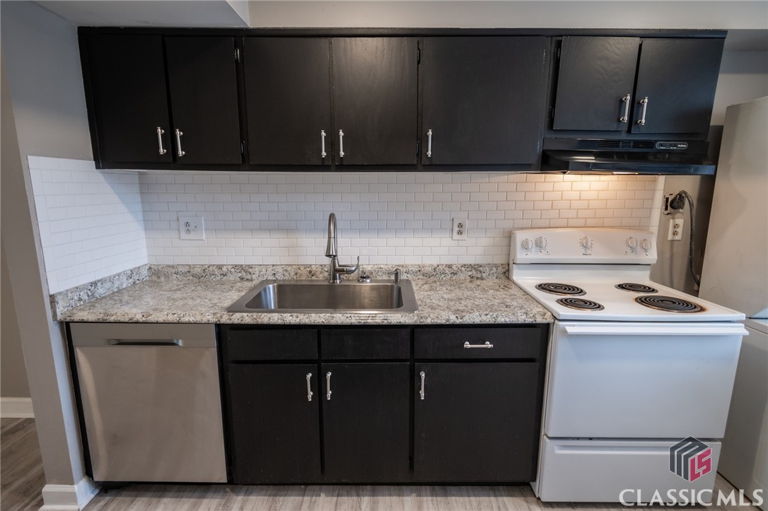 290 Appleby Drive Unit: 254