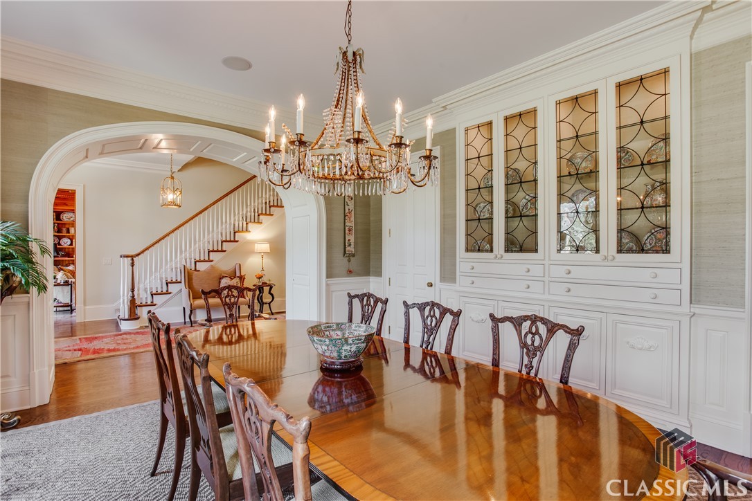 585 W Cloverhurst
