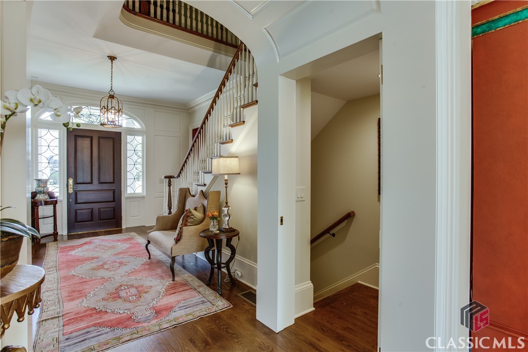 585 W Cloverhurst