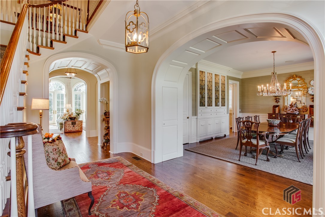 585 W Cloverhurst