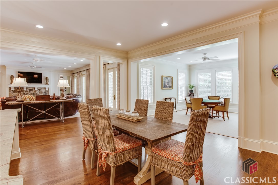 585 W Cloverhurst