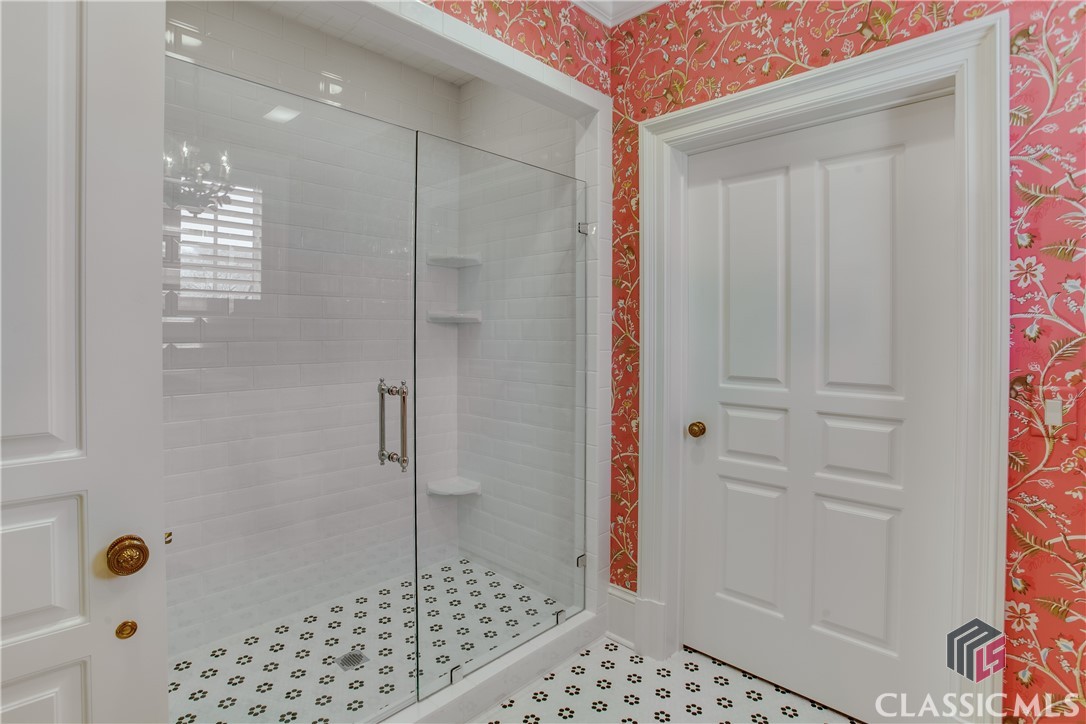 585 W Cloverhurst