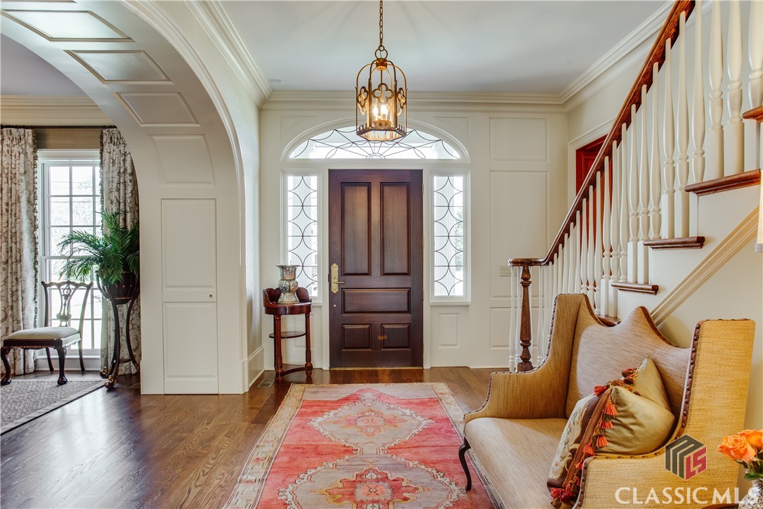 585 W Cloverhurst