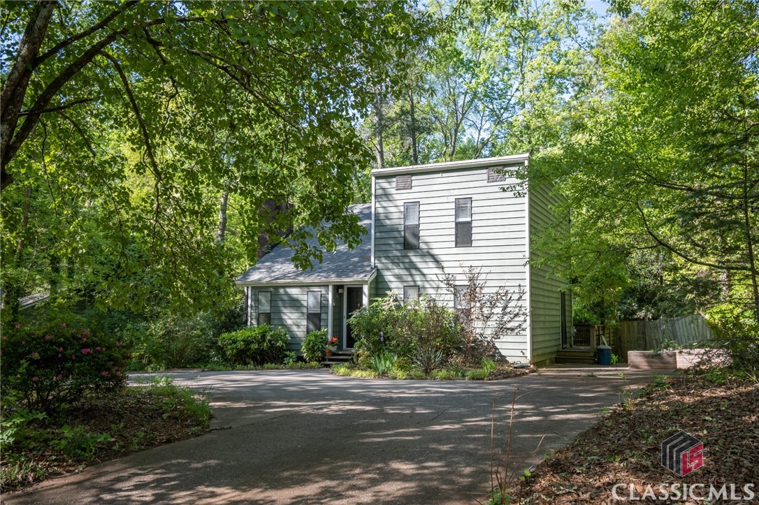 220 Ansley Drive