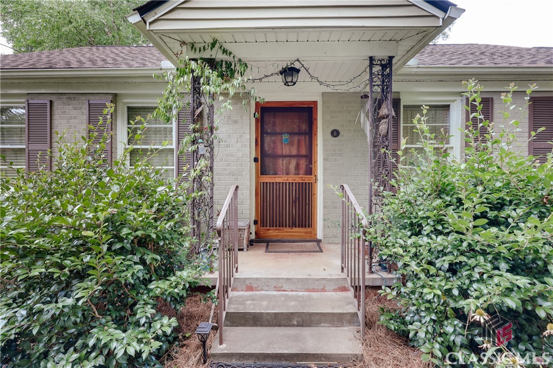553 Chase Street