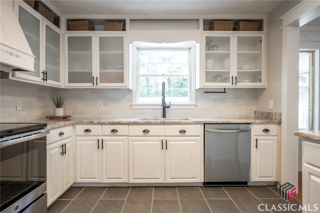 165 Fairlane Drive