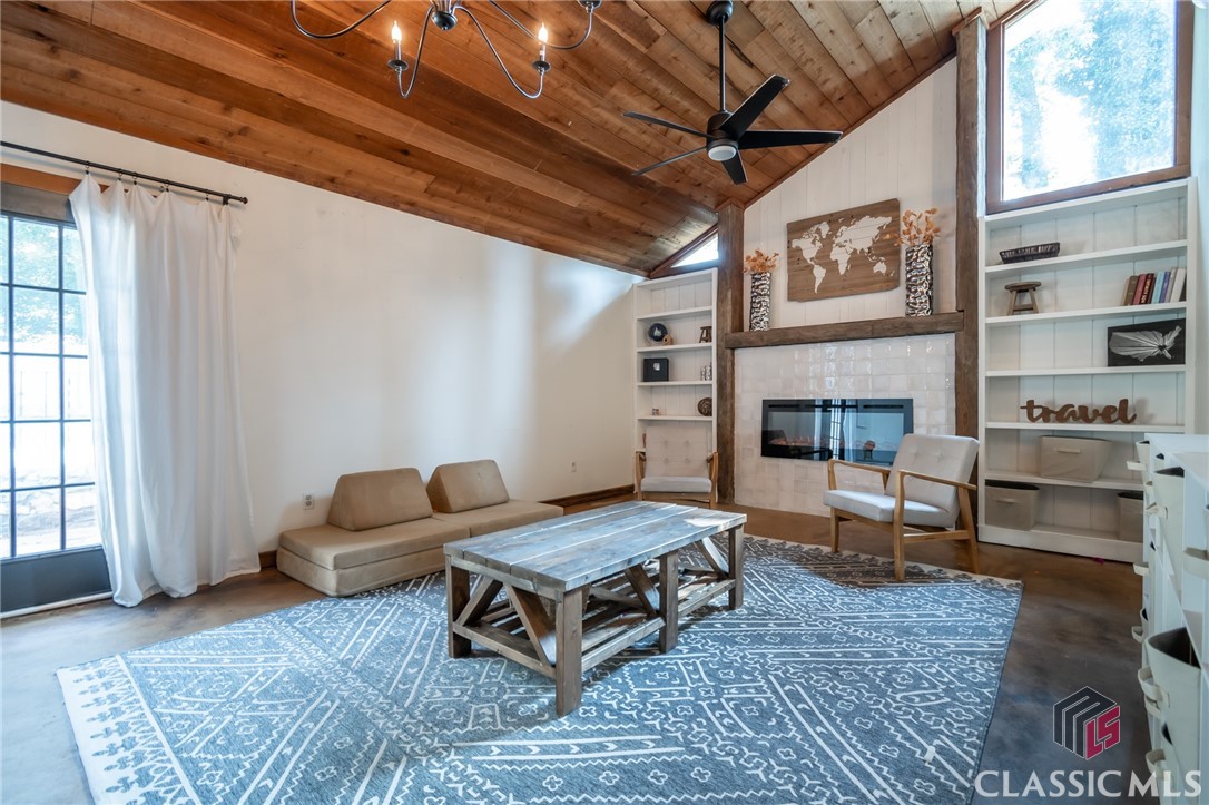 165 Fairlane Drive