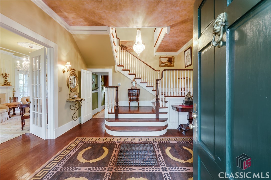 638 Milledge Circle