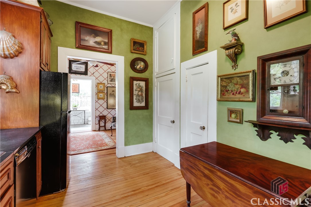 638 Milledge Circle