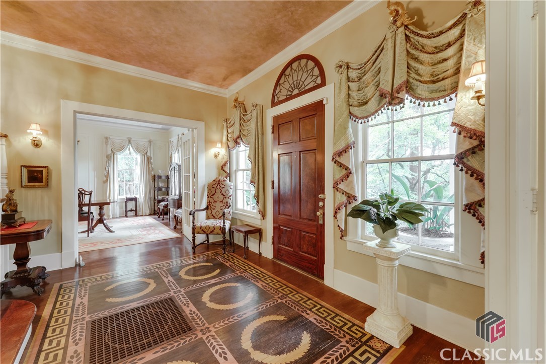 638 Milledge Circle