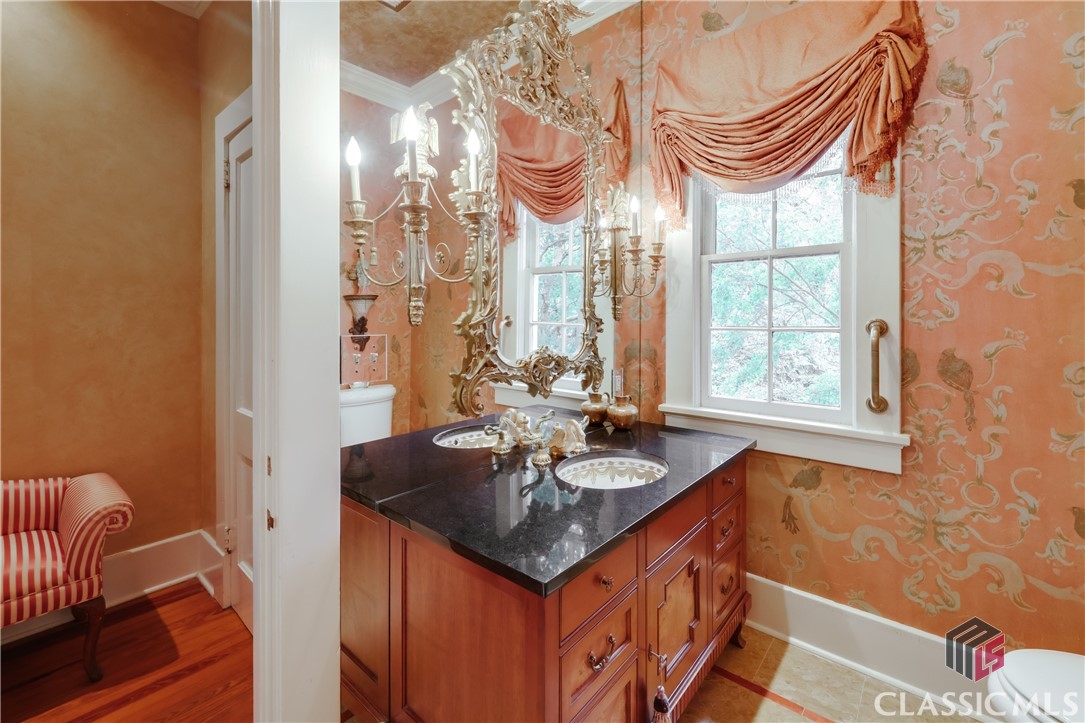 638 Milledge Circle