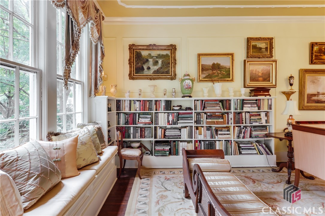 638 Milledge Circle