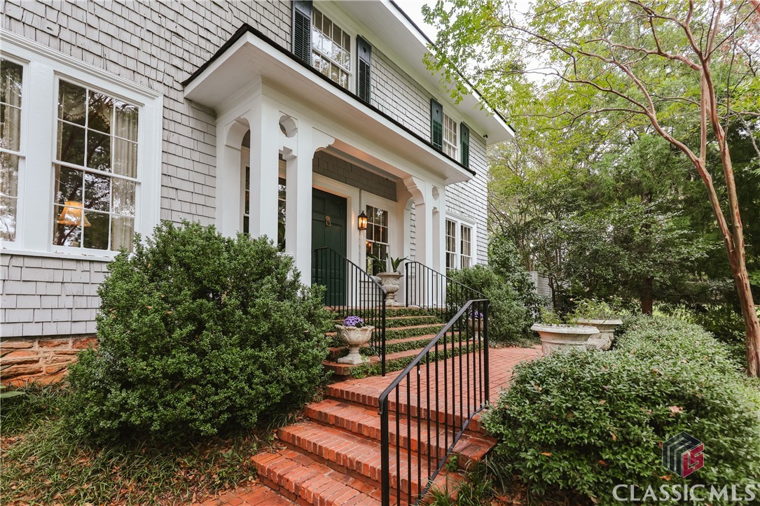 638 Milledge Circle