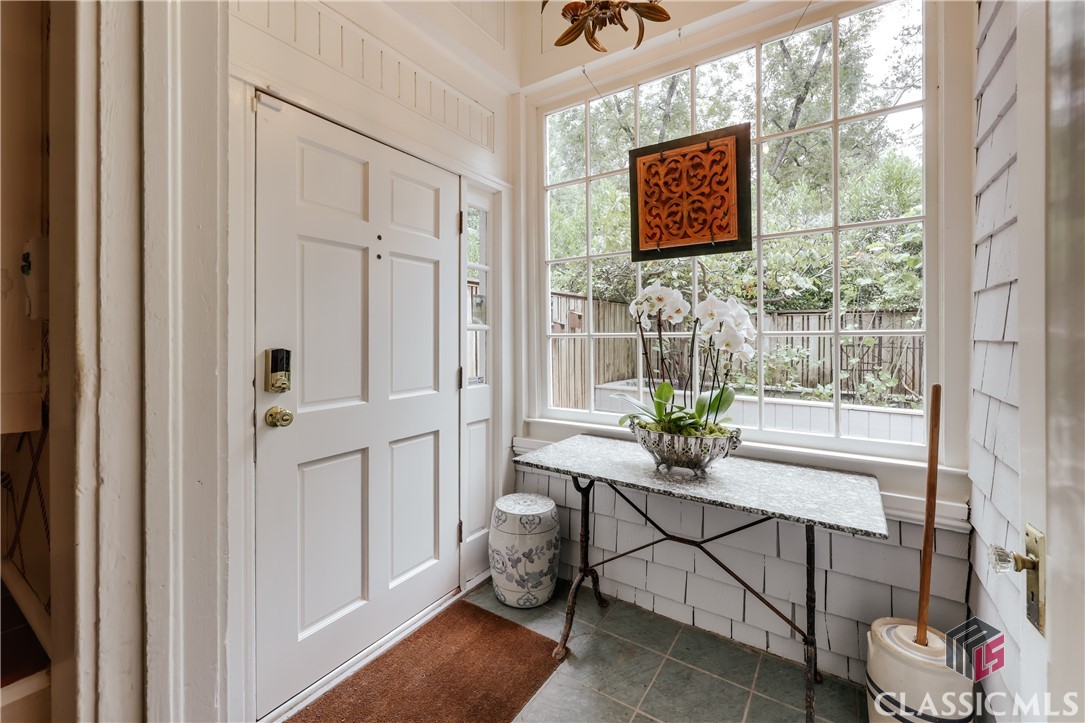 638 Milledge Circle