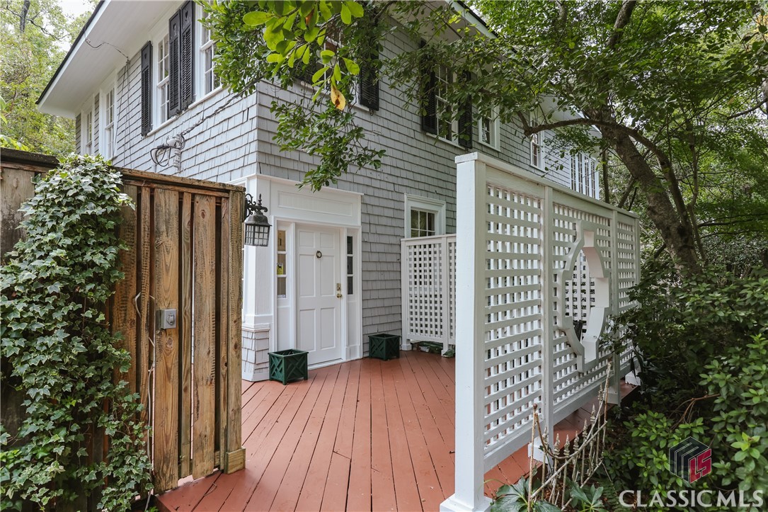 638 Milledge Circle