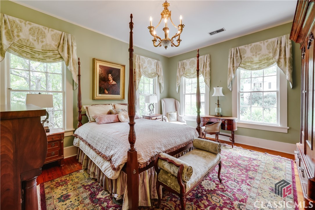 638 Milledge Circle
