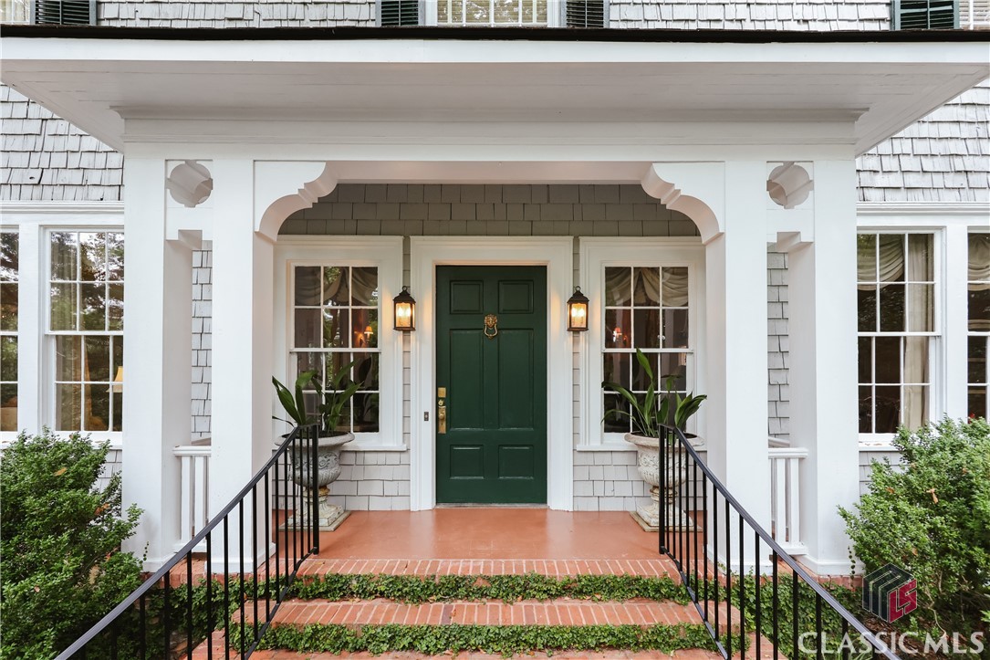 638 Milledge Circle