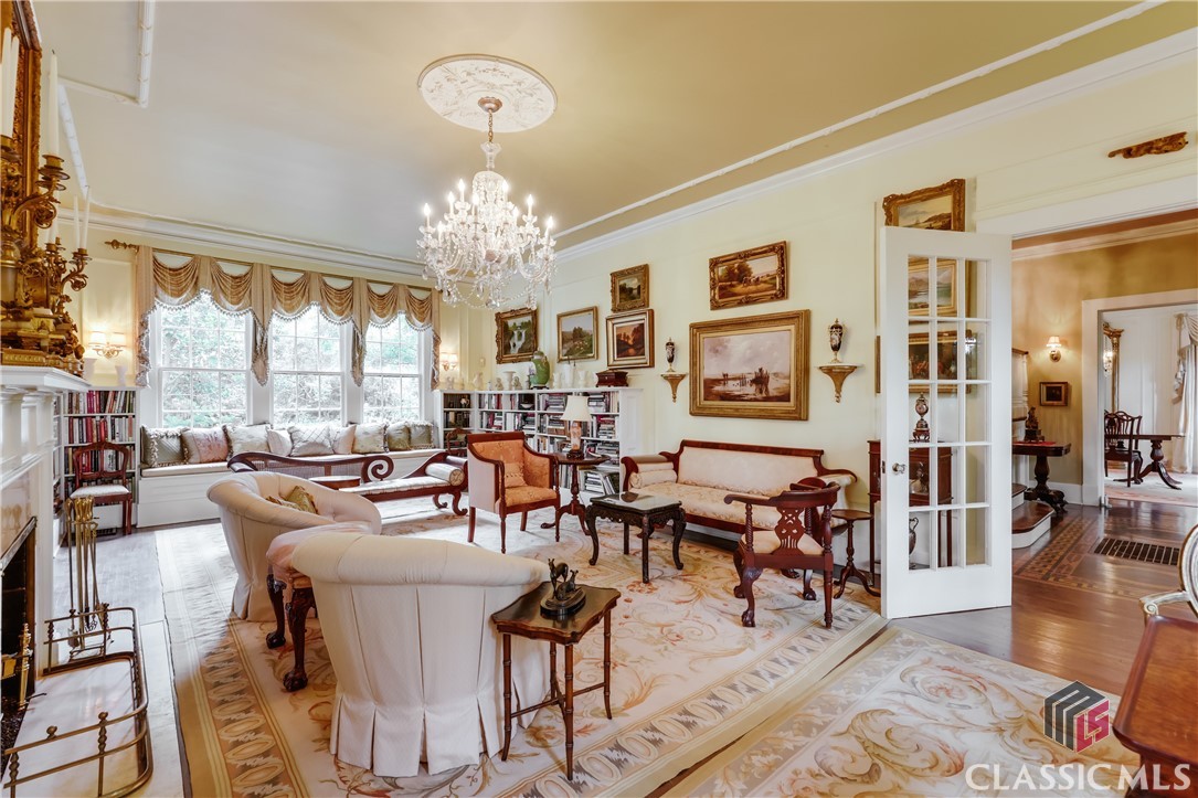 638 Milledge Circle