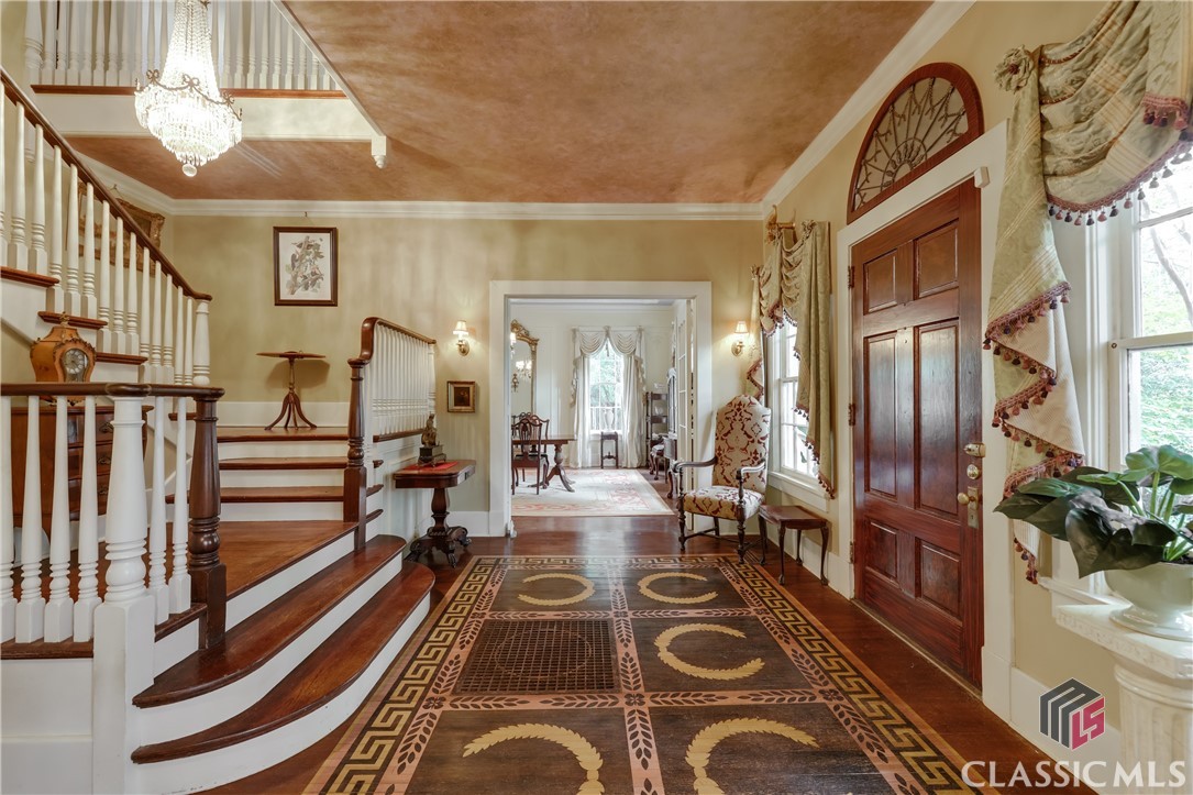 638 Milledge Circle