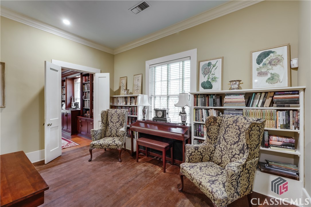 638 Milledge Circle