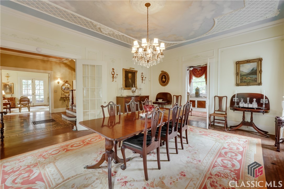 638 Milledge Circle