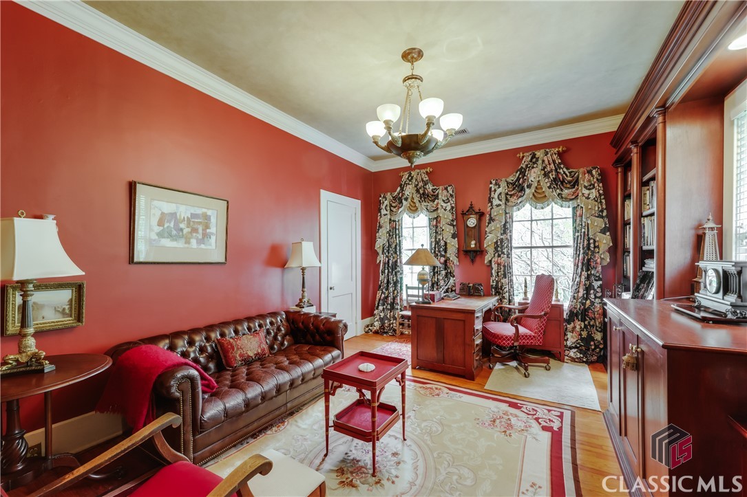 638 Milledge Circle