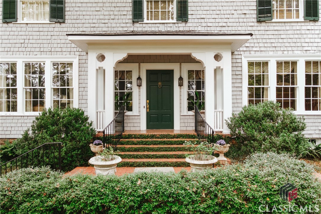 638 Milledge Circle