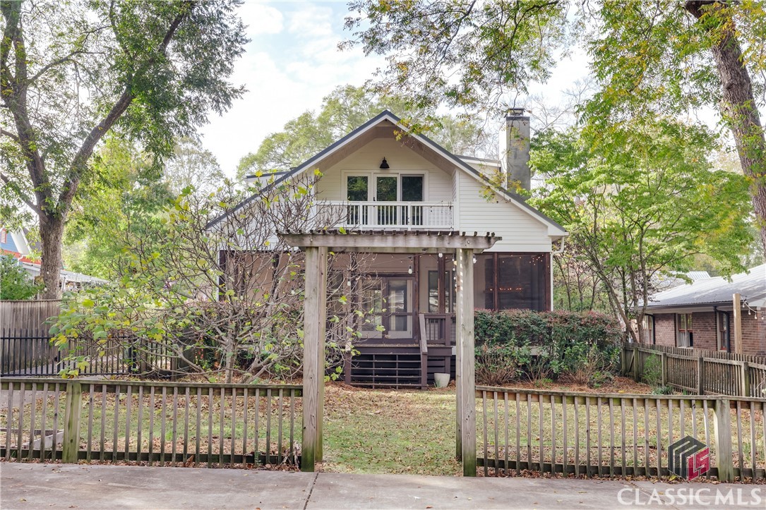 278 Lyndon Avenue