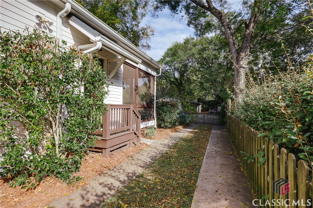 278 Lyndon Avenue