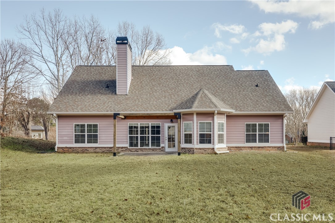 360 Lakeland Drive