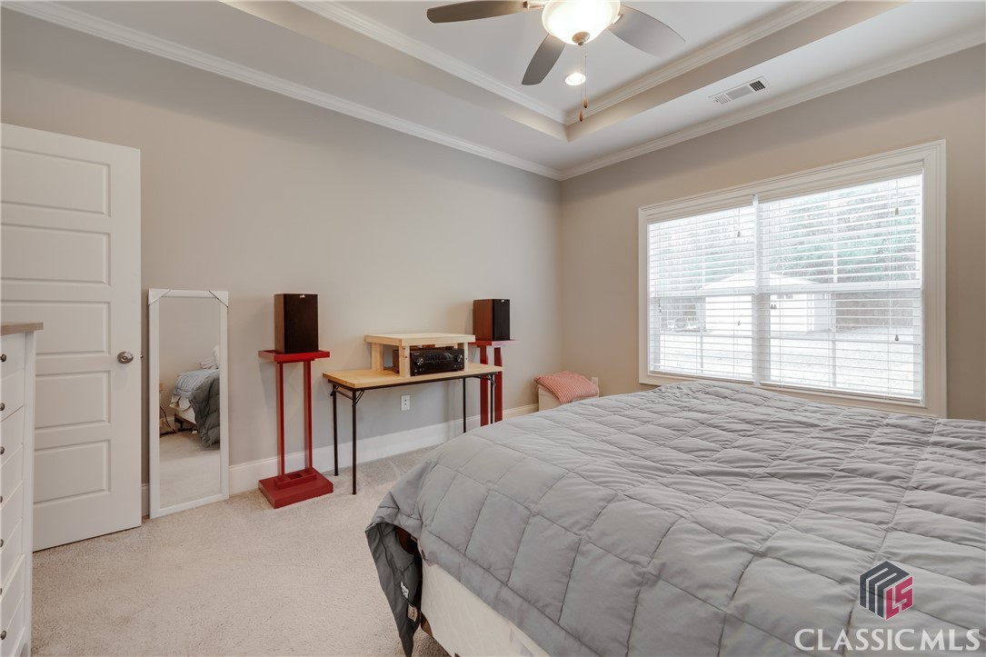 360 Lakeland Drive