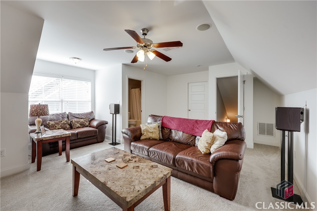 360 Lakeland Drive
