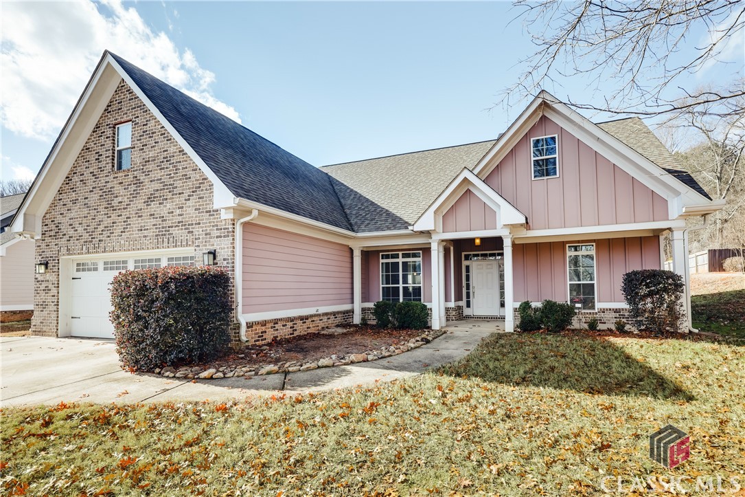 360 Lakeland Drive