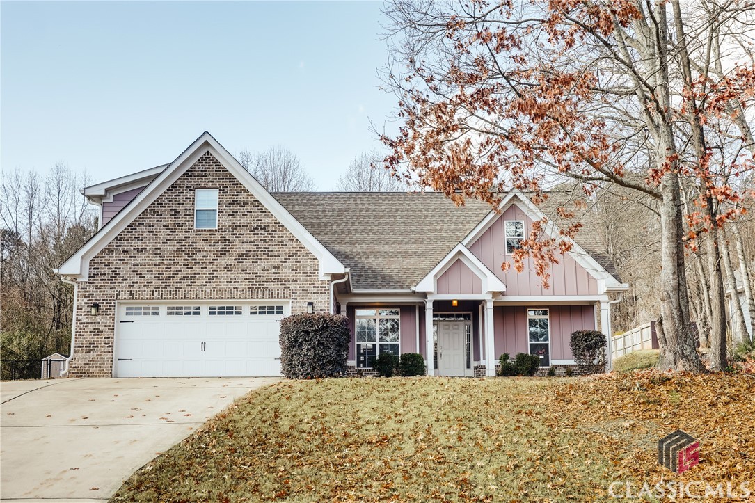360 Lakeland Drive