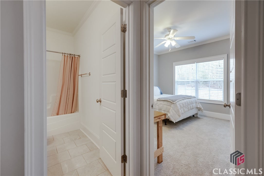 360 Lakeland Drive