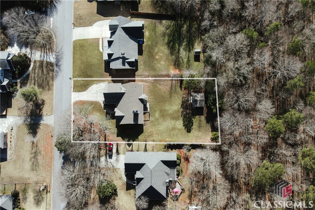 360 Lakeland Drive