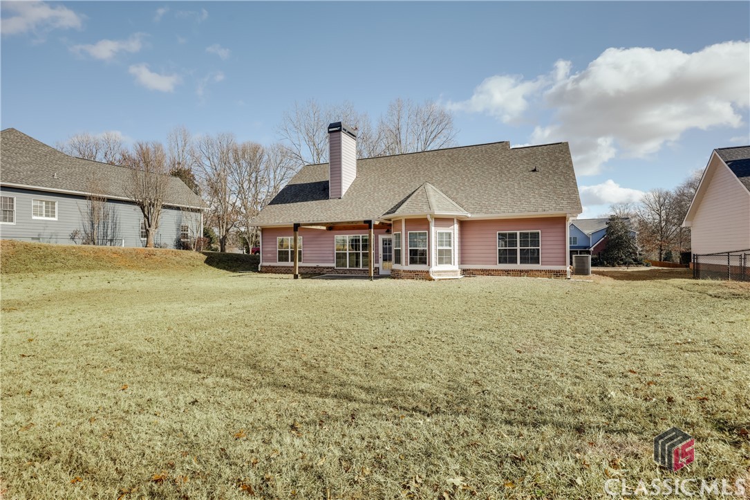 360 Lakeland Drive