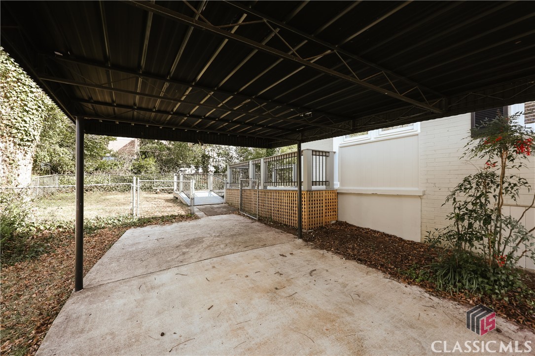 559 Castalia Avenue