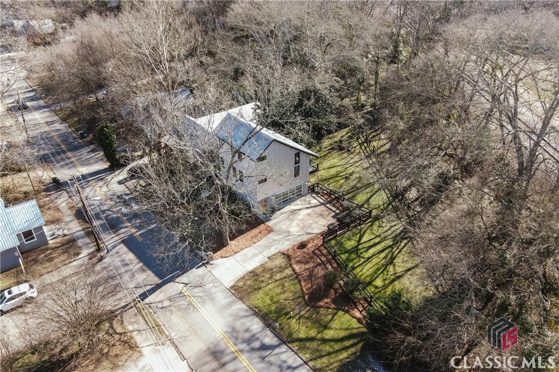 425 Cleveland Avenue