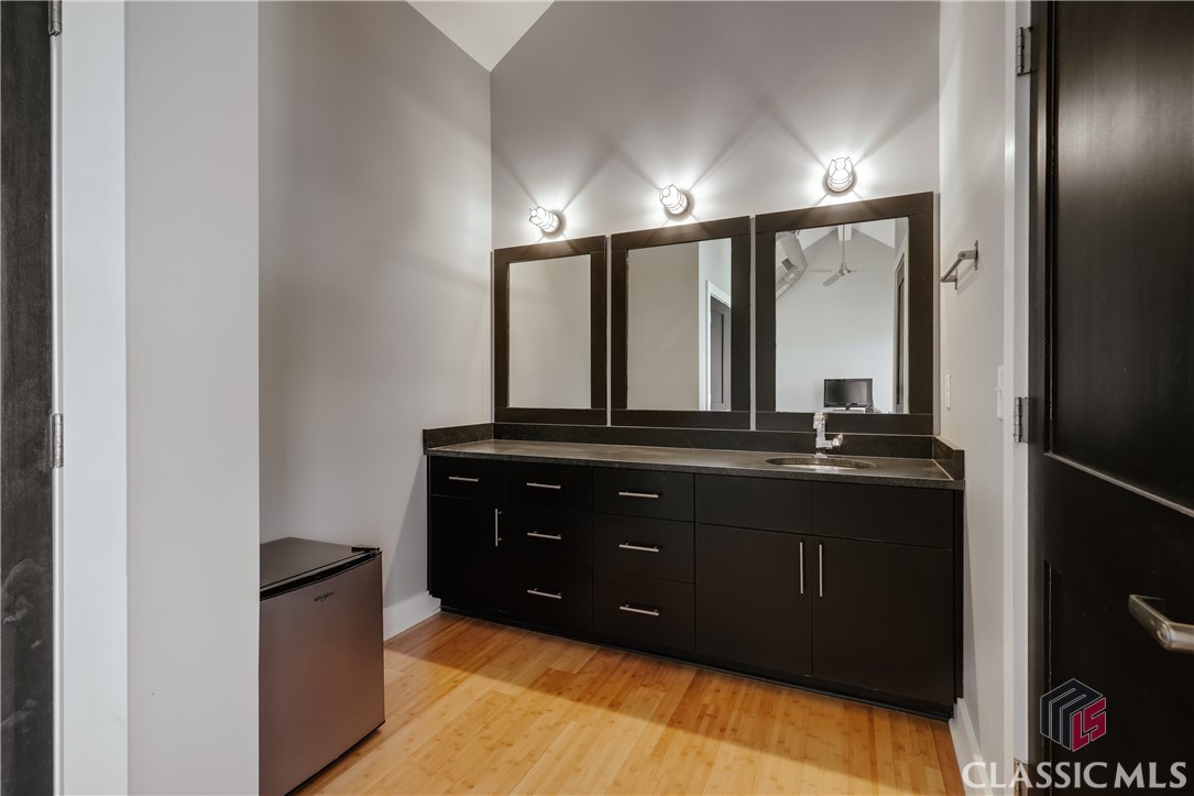 425 Cleveland Avenue