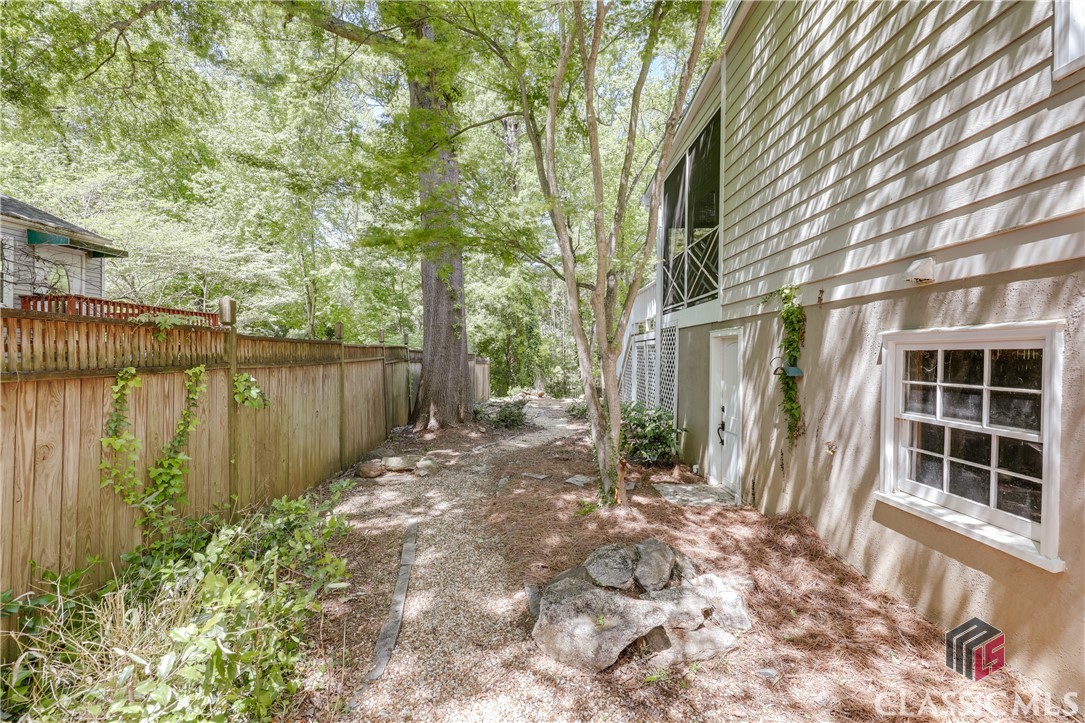 490 McWhorter Drive